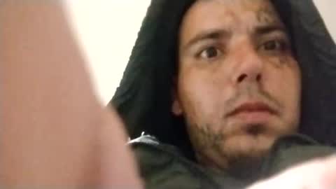 Snapshot of cesloer chatting on 10-08-25, 04:59 cesloer online show from 10-08-25, 04:59