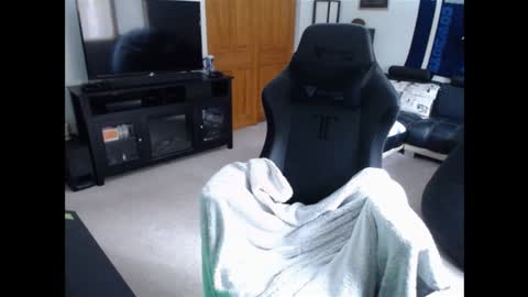 Marie online show from 01-17-25, 06:44