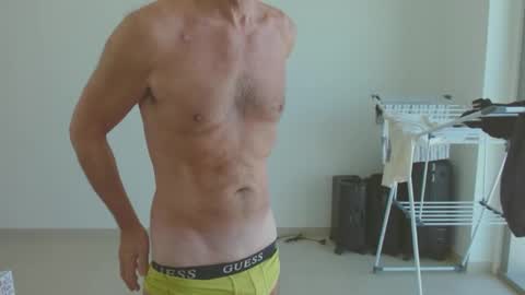 Snapshot of ch400 chatting on 01-17-25, 10:11 ch400 online show from 01-17-25, 10:11