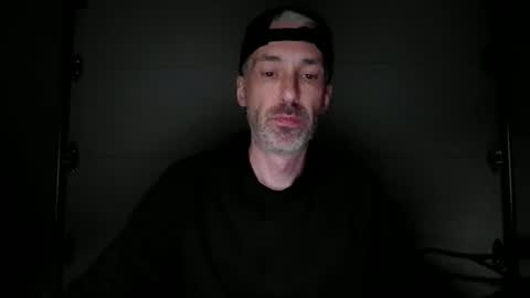 Snapshot of chadmanmi chatting on 10-28-25, 01:20 Chadman online show from 10-28-25, 01:20
