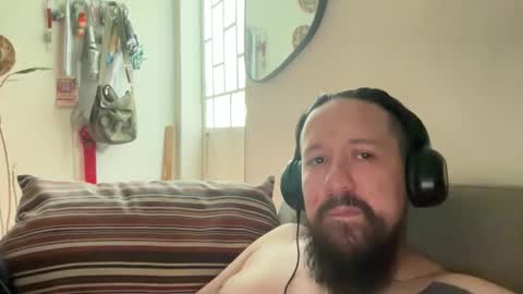 Snapshot of chalex2 chatting on 11-11-25, 08:42 chalex2 online show from 11-11-25, 08:42