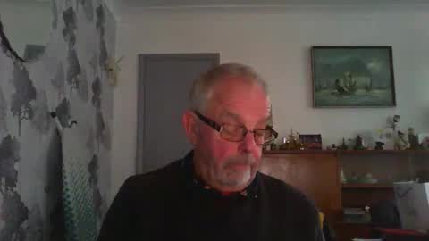 Snapshot of champers37 chatting on 12-19-25, 10:33 Champers online show from 12-19-25, 10:33