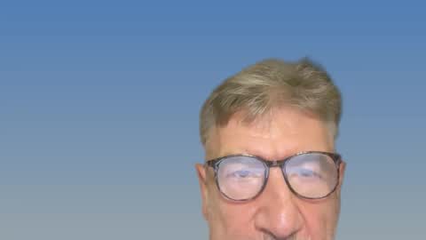 Snapshot of champsex305610 chatting on 05-21-26, 11:39 champsex305610 online show from 05-21-26, 11:39