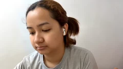 Emily online show from 06-10-26, 01:39