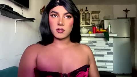 Snapshot of chanelfancy chatting on 04-27-26, 01:31 chanelfancy online show from 04-27-26, 01:31
