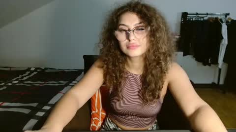 Stephanieblisss online show from 01-06-25, 08:39