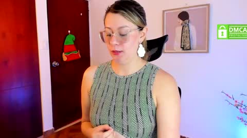Snapshot of chanell_taylor_ chatting on 12-12-24, 01:39 chanell online show from 12-12-24, 01:39