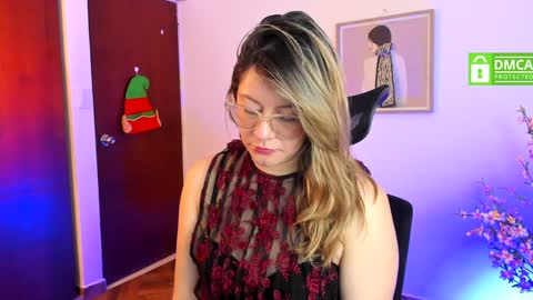 Snapshot of chanell_taylor_ chatting on 12-17-24, 02:33 chanell online show from 12-17-24, 02:33