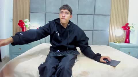 Chanellandmax online show from 10-13-25, 01:00