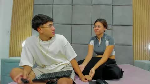 Chanellandmax online show from 11-19-25, 07:25