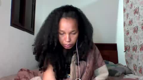 Snapshot of chaniee chatting on 07-10-26, 04:09 Chaniee online show from 07-10-26, 04:09