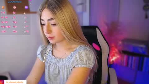 channel_blonde_a online show from 04-29-26, 01:43