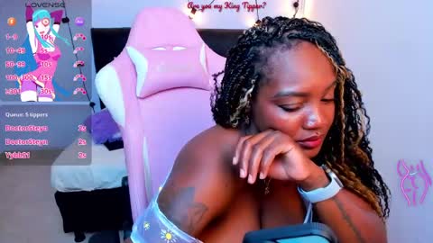 Snapshot of channel_brunette chatting on 01-24-25, 09:05 Chanel online show from 01-24-25, 09:05
