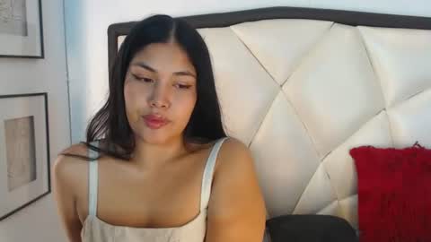 Snapshot of channel_mills chatting on 06-14-26, 02:20 C H A N N E L online show from 06-14-26, 02:20