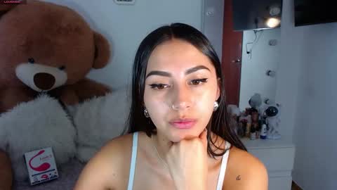 Isabella online show from 12-19-24, 09:17