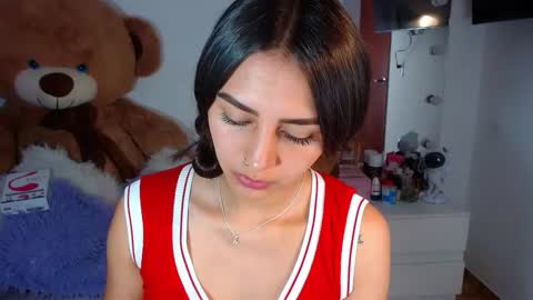 Isabella online show from 01-21-25, 12:07