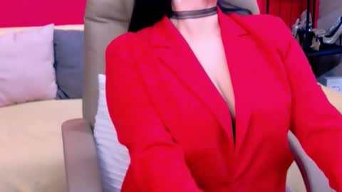 The Queen online show from 10-11-25, 03:10