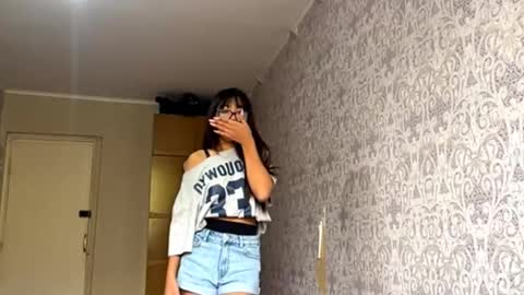 Ayano online show from 10-22-25, 08:58