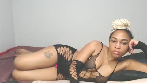 chantel87_ online show from 02-05-25, 02:29