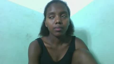 Snapshot of chanteuse655720 chatting on 04-25-26, 01:52 chanteuse655720 online show from 04-25-26, 01:52