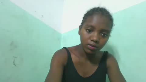 Snapshot of chanteuse655720 chatting on 05-01-26, 03:33 chanteuse655720 online show from 05-01-26, 03:33