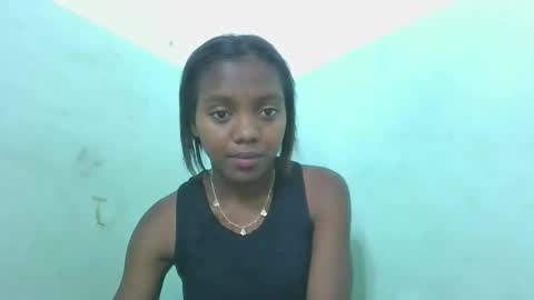 Snapshot of chanteuse655720 chatting on 05-08-26, 06:08 chanteuse655720 online show from 05-08-26, 06:08