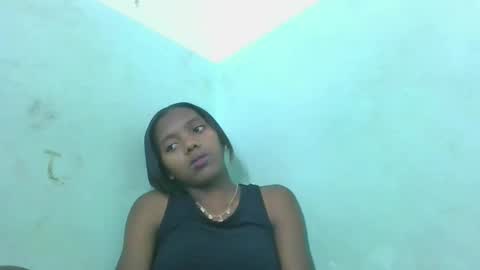 Snapshot of chanteuse655720 chatting on 05-08-26, 06:13 chanteuse655720 online show from 05-08-26, 06:13