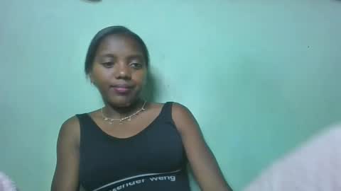 Snapshot of chanteuse655720 chatting on 05-10-26, 06:46 chanteuse655720 online show from 05-10-26, 06:46