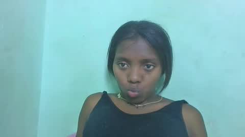 Snapshot of chanteuse655720 chatting on 05-16-26, 07:49 chanteuse655720 online show from 05-16-26, 07:49