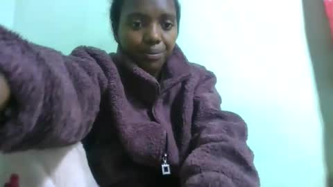 Snapshot of chanteuse655720 chatting on 06-01-26, 05:09 chanteuse655720 online show from 06-01-26, 05:09