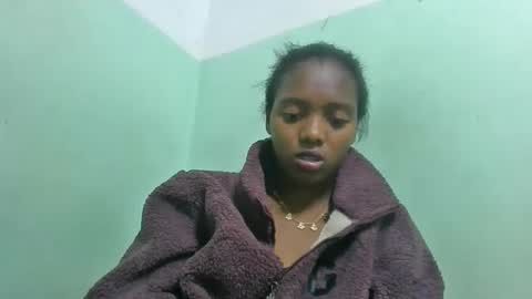 Snapshot of chanteuse655720 chatting on 06-02-26, 06:48 chanteuse655720 online show from 06-02-26, 06:48