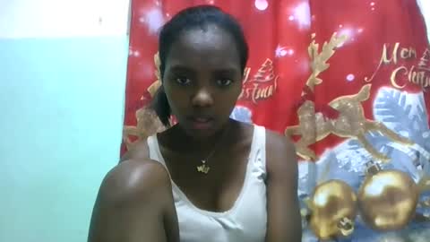 Snapshot of chanteuse655720 chatting on 06-08-26, 05:13 chanteuse655720 online show from 06-08-26, 05:13