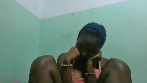 Snapshot of chanteuse655720 chatting on 06-10-26, 07:46 chanteuse655720 online show from 06-10-26, 07:46