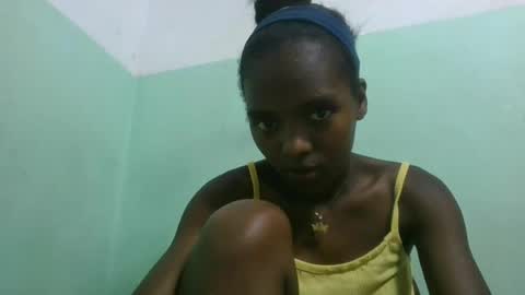Snapshot of chanteuse655720 chatting on 06-14-26, 03:36 chanteuse655720 online show from 06-14-26, 03:36