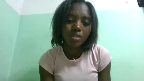 Snapshot of chanteuse655720 chatting on 07-07-26, 06:23 chanteuse655720 online show from 07-07-26, 06:23