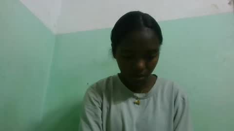 Snapshot of chanteuse655720 chatting on 07-11-26, 08:50 chanteuse655720 online show from 07-11-26, 08:50