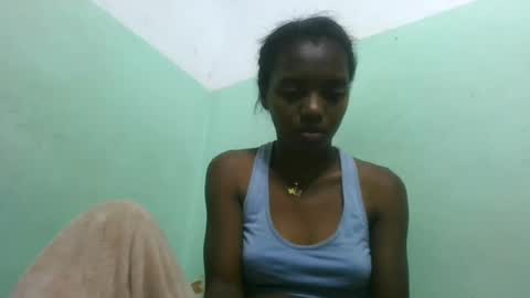 Snapshot of chanteuse655720 chatting on 07-22-26, 10:07 chanteuse655720 online show from 07-22-26, 10:07