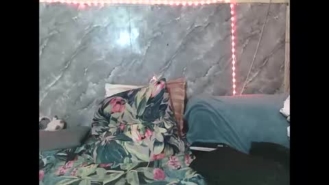 Zaria Vixen online show from 10-24-25, 09:33