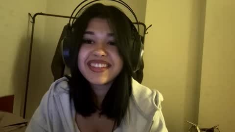 Lola online show from 12-03-25, 03:32