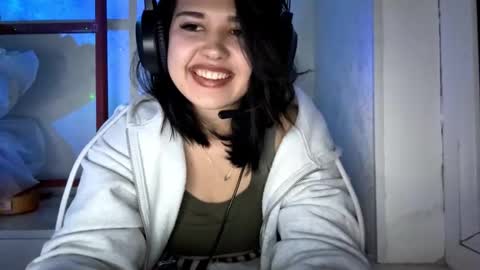 Lola online show from 12-05-25, 07:43