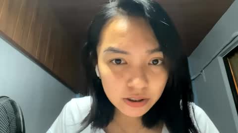 Elly online show from 04-01-26, 01:01