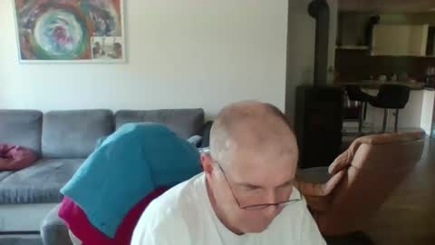 charles6064 online show from 06-13-26, 11:41