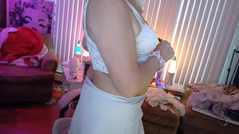 Charli online show from 01-12-25, 07:53