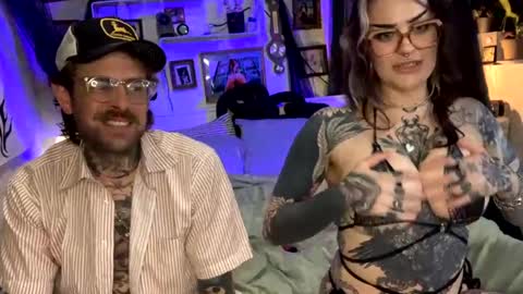 Snapshot of charlie_western chatting on 09-17-25, 05:09 charlie_western online show from 09-17-25, 05:09