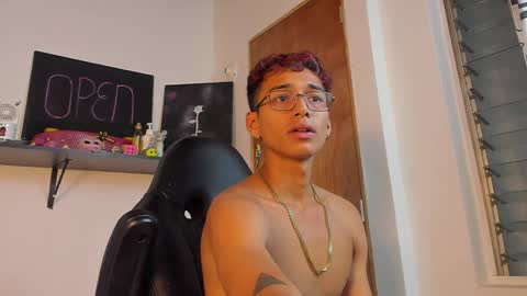 Charles Russo online show from 12-28-24, 03:26