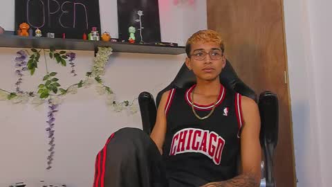 Charles Russo online show from 02-10-25, 02:08