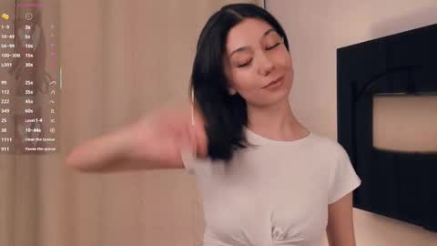 Yumi online show from 02-23-26, 07:44