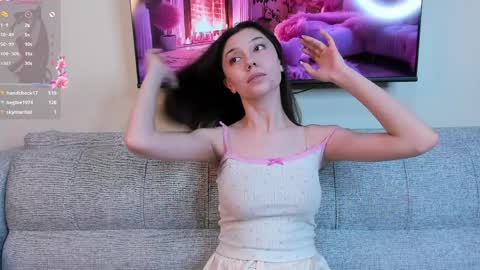 Yumi online show from 04-09-26, 09:09