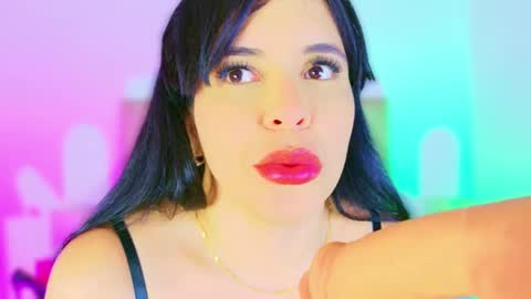 Charloott Evans online show from 10-16-25, 03:07