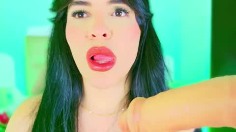 Charloott Evans online show from 11-14-25, 01:48